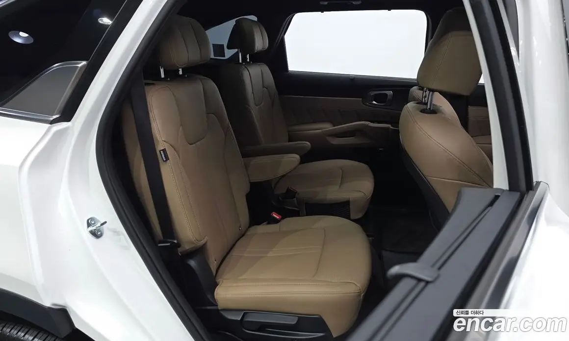 Kia Sorento 2025 1.6 автомат (гидро), фото 16 Kia Sorento 2025 1.6 автомат (гидро), фото 16