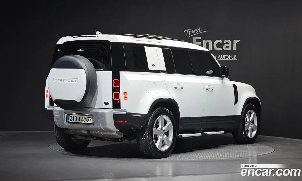 Land Rover Defender 2022 3.0 автомат (гидро), фото 1 Land Rover Defender 2022 3.0 автомат (гидро), фото 1