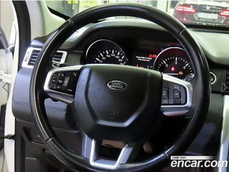 Land Rover Discovery Sport 2016 2.0 автомат (гидро), фото 8