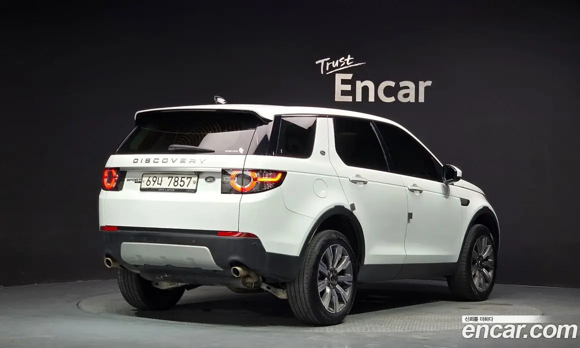 Land Rover Discovery Sport 2018 2.0 автомат (гидро), фото 2 Land Rover Discovery Sport 2018 2.0 автомат (гидро), фото 2