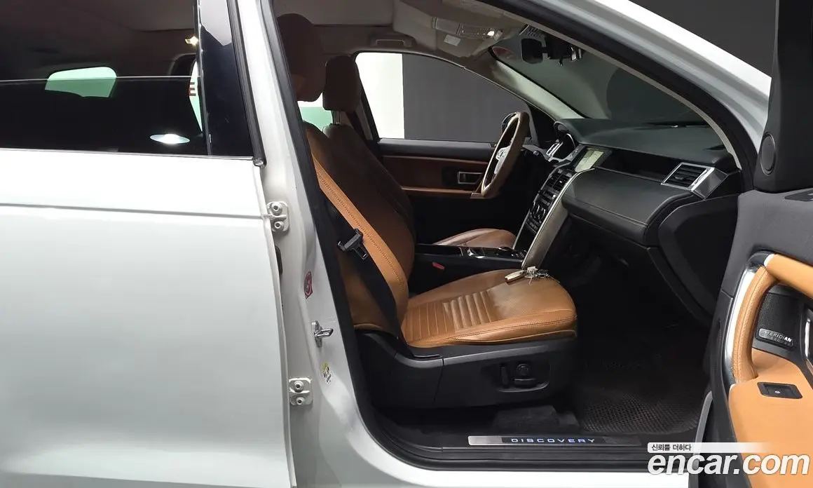 Land Rover Discovery Sport 2018 2.0 автомат (гидро), фото 16 Land Rover Discovery Sport 2018 2.0 автомат (гидро), фото 16