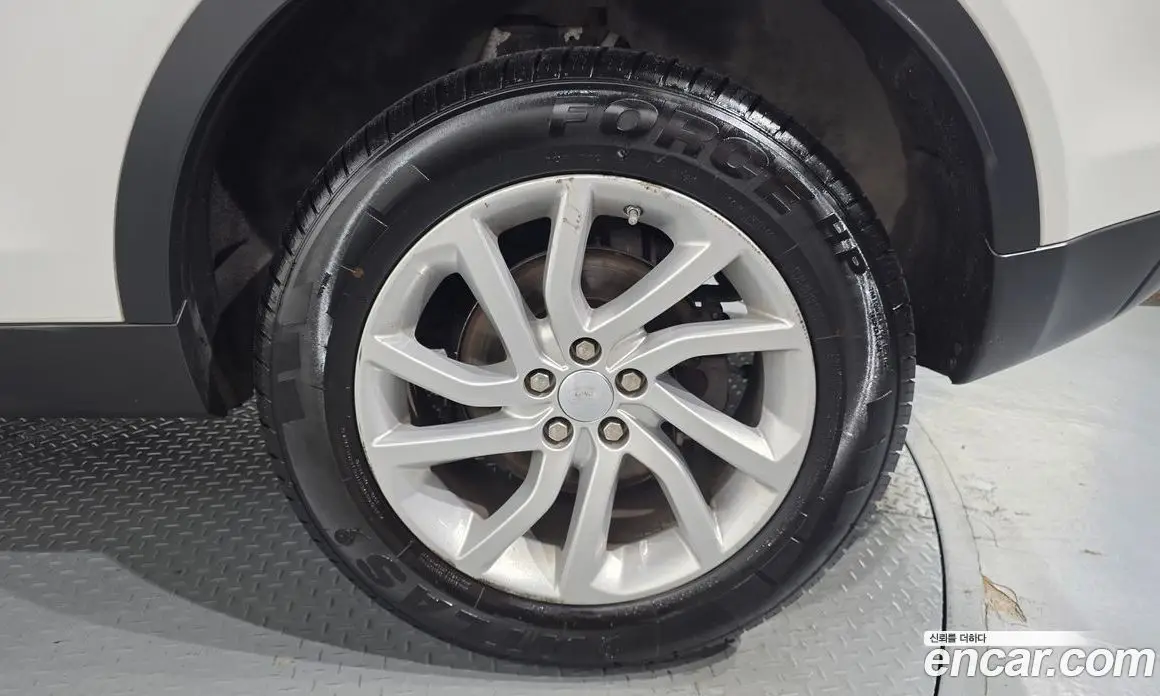 Land Rover Discovery Sport 2019 2.0 автомат (гидро), фото 7 Land Rover Discovery Sport 2019 2.0 автомат (гидро), фото 7