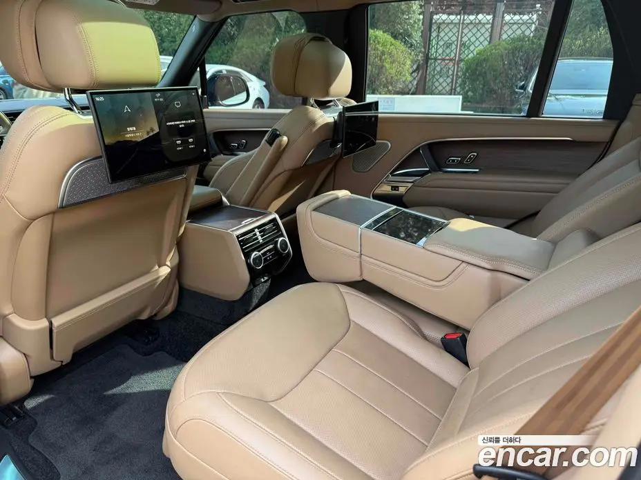 Land Rover Range Rover 2024 4.4 автомат (гидро), фото 16 Land Rover Range Rover 2024 4.4 автомат (гидро), фото 16
