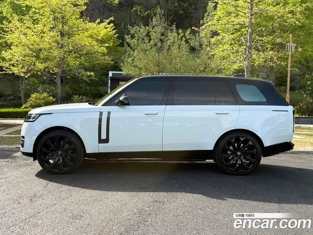 Land Rover Range Rover 2024 4.4 автомат (гидро), миниатюра 4 Land Rover Range Rover 2024 4.4 автомат (гидро), миниатюра 4