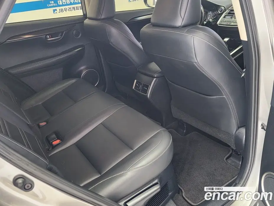 Lexus NX 2016 2.5 автомат (гидро), фото 19 Lexus NX 2016 2.5 автомат (гидро), фото 19