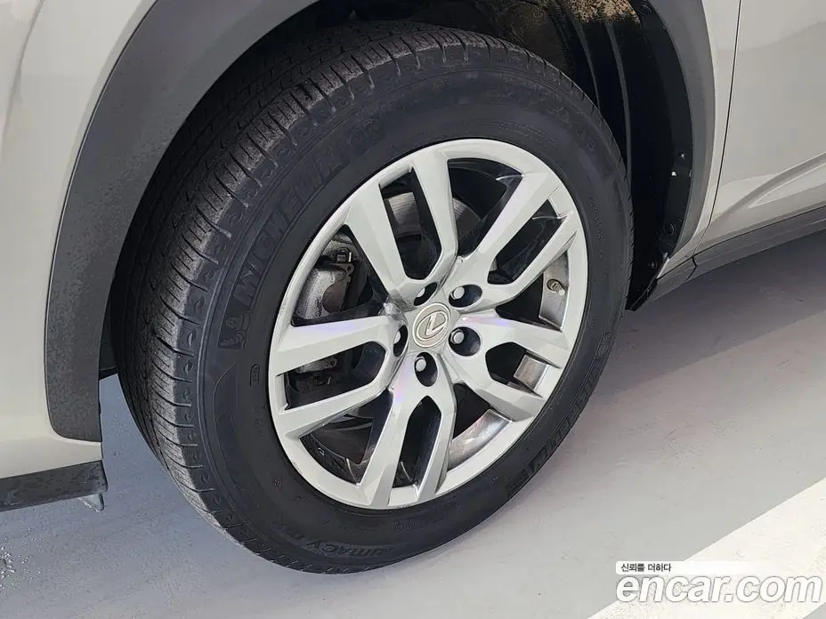 Lexus NX 2016 2.5 автомат (гидро), фото 20 Lexus NX 2016 2.5 автомат (гидро), фото 20