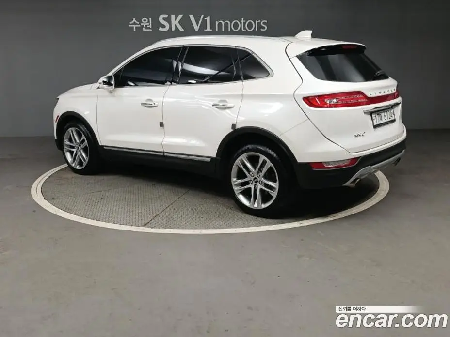 Lincoln MKC 2018 2.0 автомат (гидро), фото 4 Lincoln MKC 2018 2.0 автомат (гидро), фото 4