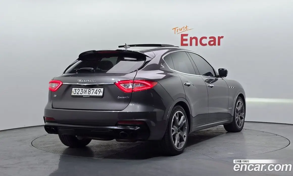 Maserati Levante 2020 3.0 автомат (гидро), фото 2 Maserati Levante 2020 3.0 автомат (гидро), фото 2