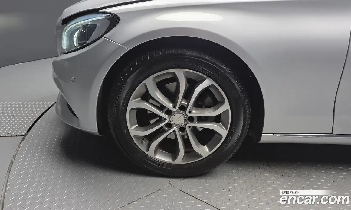 Mercedes-Benz C-Class 2016 2.1 автомат (гидро), фото 5 Mercedes-Benz C-Class 2016 2.1 автомат (гидро), фото 5
