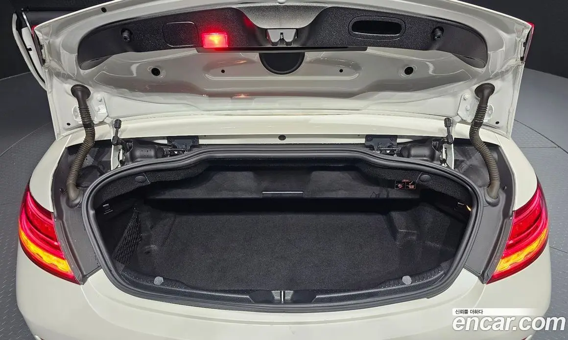 Mercedes-Benz C-Class 2017 2.0 автомат (гидро), фото 20 Mercedes-Benz C-Class 2017 2.0 автомат (гидро), фото 20
