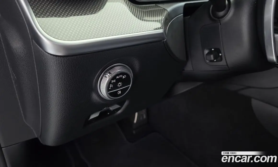 Mercedes-Benz C-Class 2024 2.0 автомат (гидро), фото 20