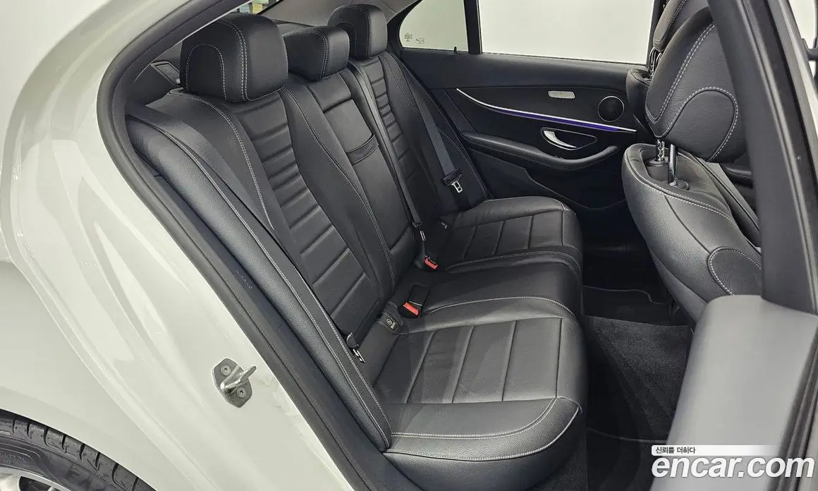 Mercedes-Benz E-Class 2018 1.9 автомат (гидро), фото 16 Mercedes-Benz E-Class 2018 1.9 автомат (гидро), фото 16