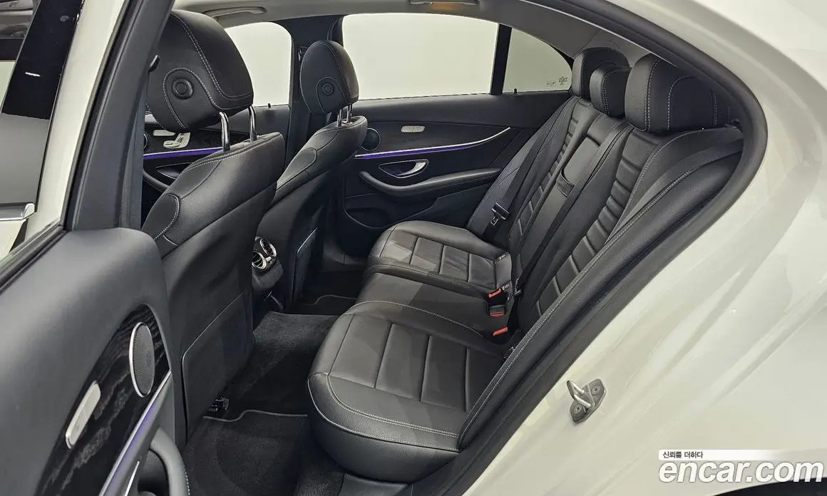 Mercedes-Benz E-Class 2018 1.9 автомат (гидро), фото 17 Mercedes-Benz E-Class 2018 1.9 автомат (гидро), фото 17