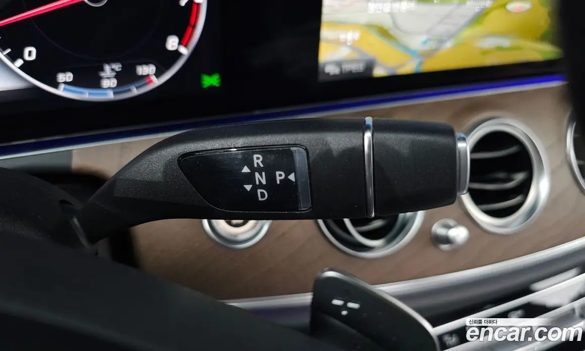 Mercedes-Benz E-Class 2018 2.0 автомат (гидро), фото 12 Mercedes-Benz E-Class 2018 2.0 автомат (гидро), фото 12