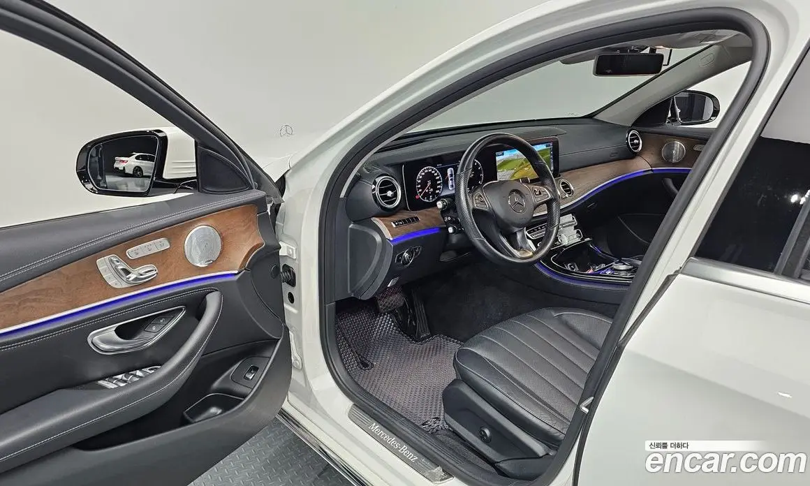 Mercedes-Benz E-Class 2018 2.0 автомат (гидро), фото 13 Mercedes-Benz E-Class 2018 2.0 автомат (гидро), фото 13