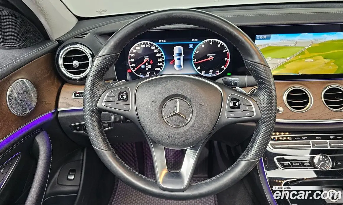 Mercedes-Benz E-Class 2018 2.0 автомат (гидро), фото 19 Mercedes-Benz E-Class 2018 2.0 автомат (гидро), фото 19