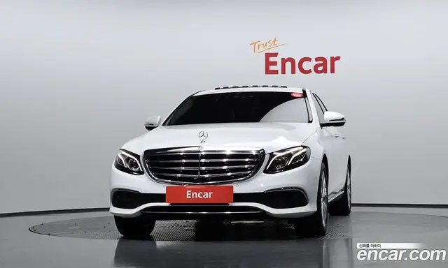 Mercedes-Benz E-Class 2018 2.0 автомат (гидро), миниатюра 3 Mercedes-Benz E-Class 2018 2.0 автомат (гидро), миниатюра 3