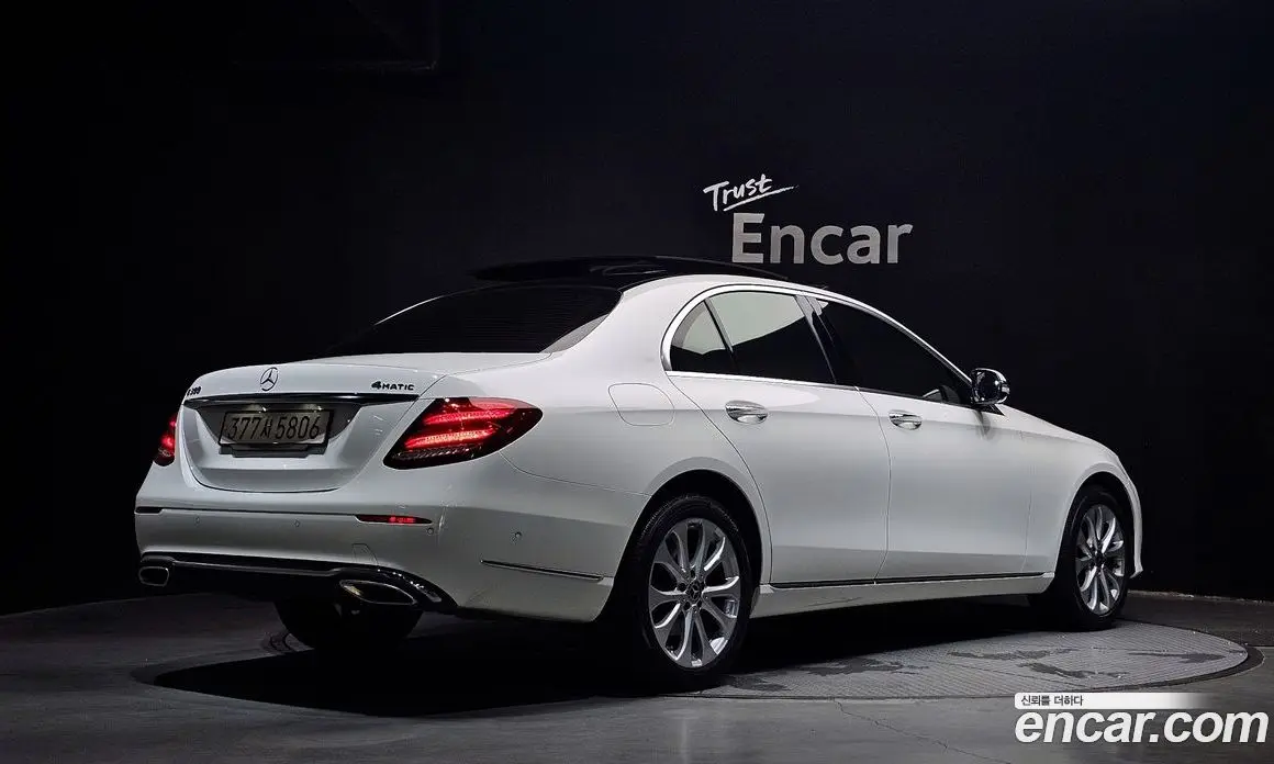Mercedes-Benz E-Class 2019 2.0 автомат (гидро), фото 2 Mercedes-Benz E-Class 2019 2.0 автомат (гидро), фото 2