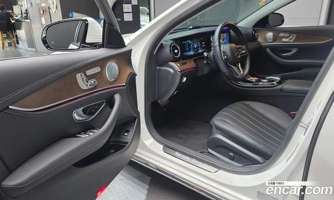 Mercedes-Benz E-Class 2019 2.0 автомат (гидро), фото 13 Mercedes-Benz E-Class 2019 2.0 автомат (гидро), фото 13