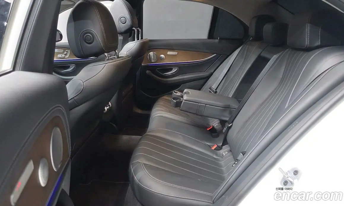 Mercedes-Benz E-Class 2019 2.0 автомат (гидро), фото 18 Mercedes-Benz E-Class 2019 2.0 автомат (гидро), фото 18