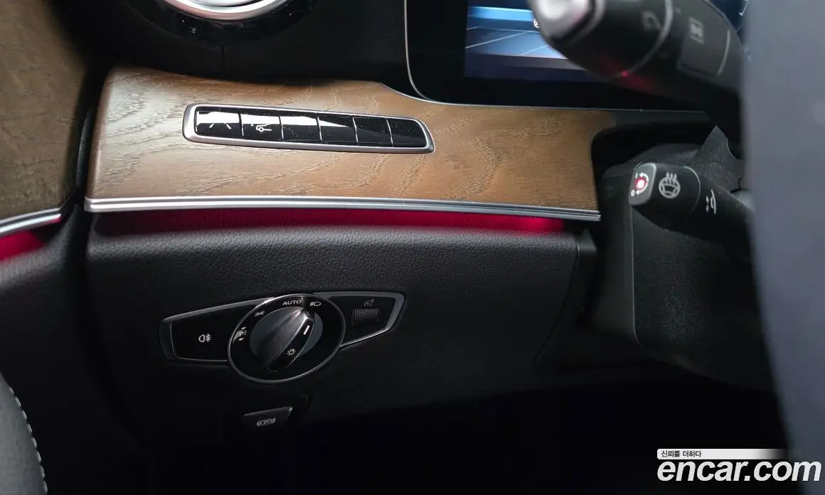 Mercedes-Benz E-Class 2019 2.0 автомат (гидро), фото 26 Mercedes-Benz E-Class 2019 2.0 автомат (гидро), фото 26