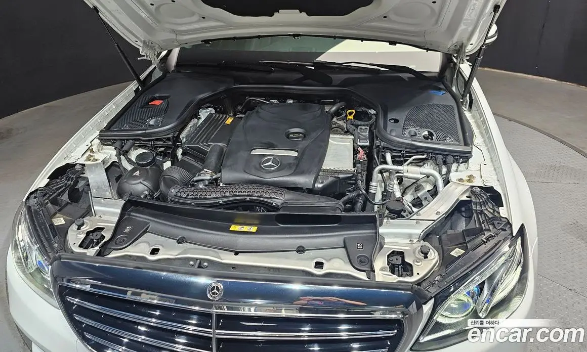 Mercedes-Benz E-Class 2019 2.0 автомат (гидро), фото 6 Mercedes-Benz E-Class 2019 2.0 автомат (гидро), фото 6
