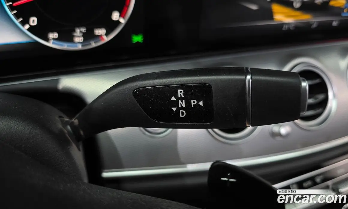 Mercedes-Benz E-Class 2019 2.0 автомат (гидро), фото 12 Mercedes-Benz E-Class 2019 2.0 автомат (гидро), фото 12