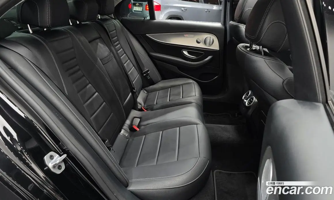 Mercedes-Benz E-Class 2019 2.0 автомат (гидро), фото 17 Mercedes-Benz E-Class 2019 2.0 автомат (гидро), фото 17