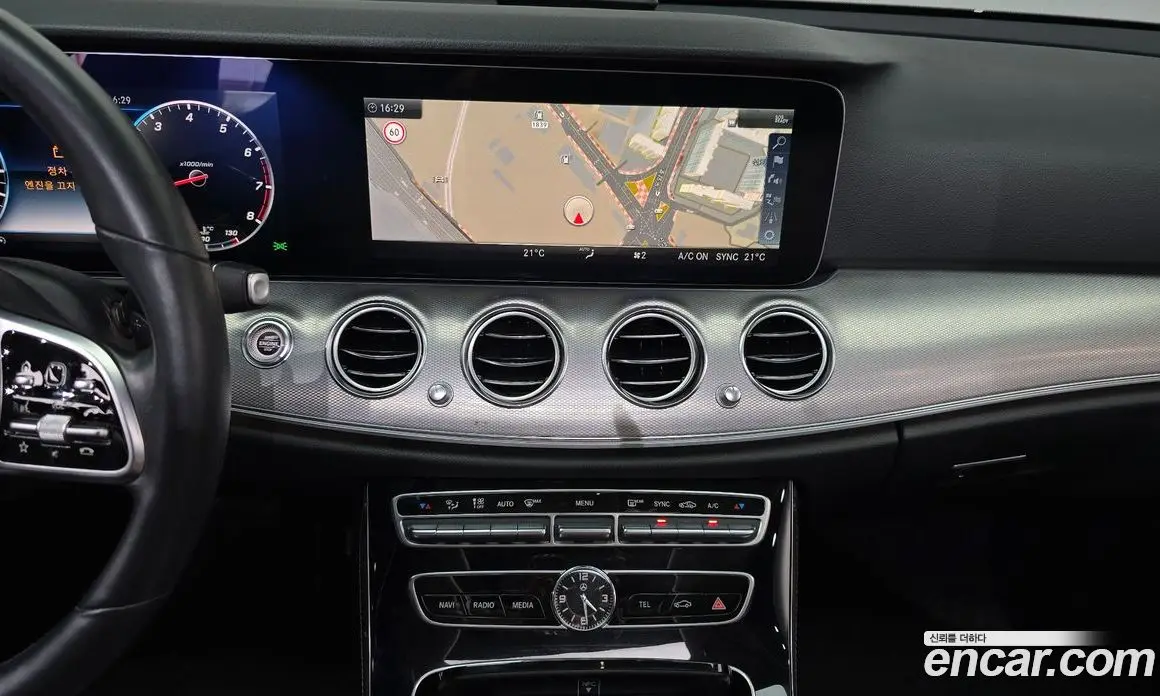 Mercedes-Benz E-Class 2019 2.0 автомат (гидро), фото 20 Mercedes-Benz E-Class 2019 2.0 автомат (гидро), фото 20