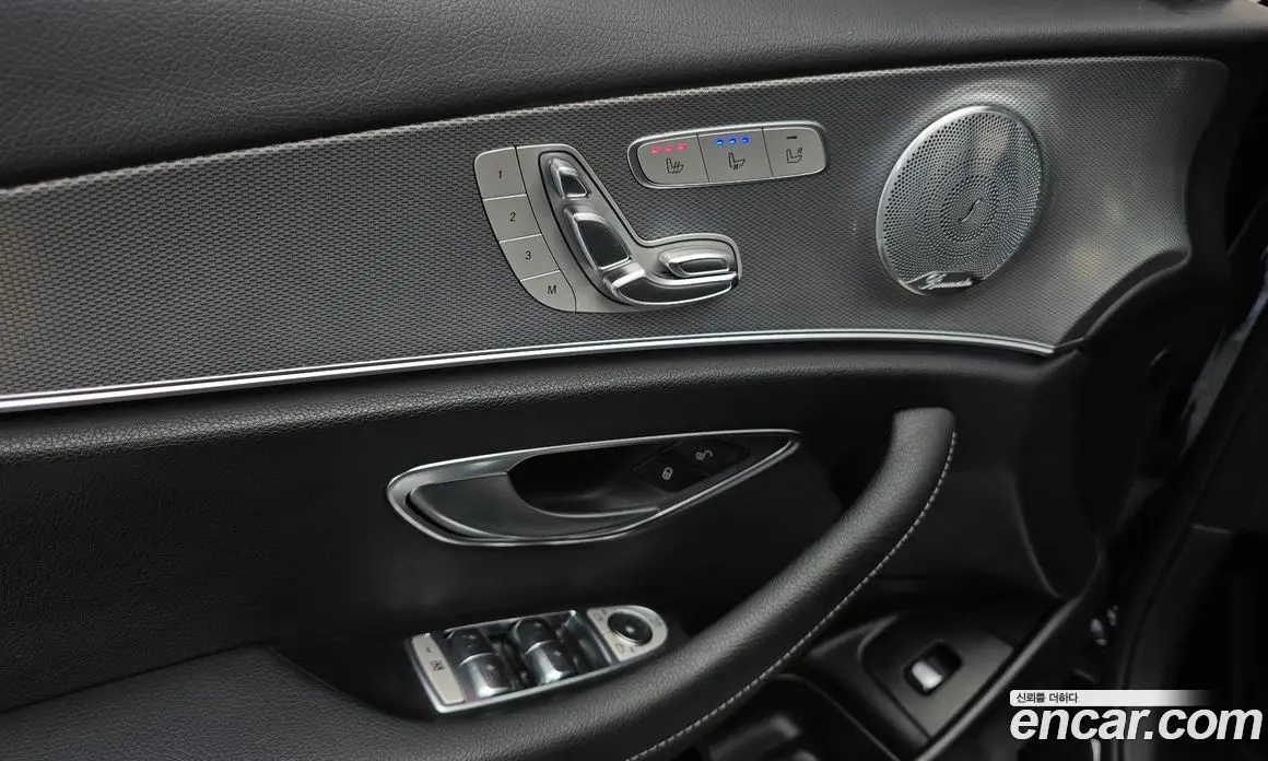 Mercedes-Benz E-Class 2019 2.0 автомат (гидро), фото 29 Mercedes-Benz E-Class 2019 2.0 автомат (гидро), фото 29