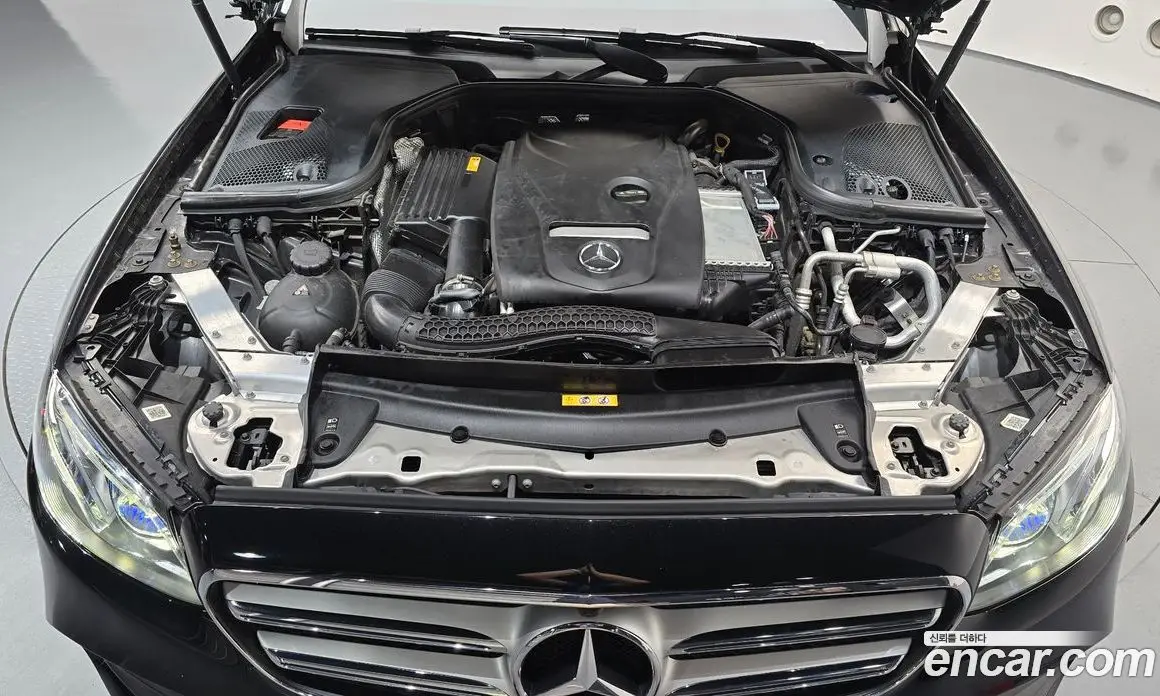 Mercedes-Benz E-Class 2019 2.0 автомат (гидро), фото 6 Mercedes-Benz E-Class 2019 2.0 автомат (гидро), фото 6