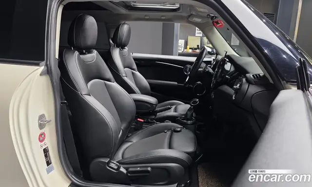 Mini Cooper 2017 1.5 автомат (гидро), миниатюра 11
