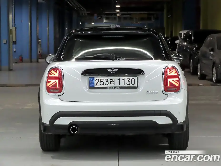 Mini Cooper 2023 1.5 автомат (гидро), фото 3 Mini Cooper 2023 1.5 автомат (гидро), фото 3