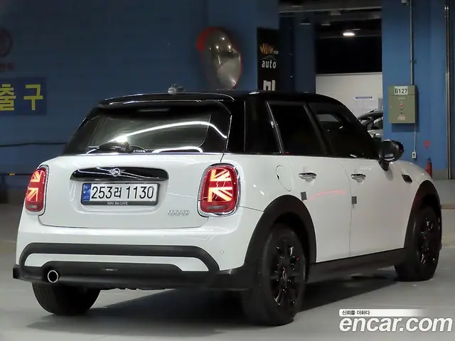 Mini Cooper 2023 1.5 автомат (гидро), миниатюра 4 Mini Cooper 2023 1.5 автомат (гидро), миниатюра 4