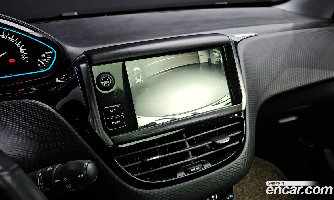 Peugeot 2008 2016 1.6 автомат (гидро), фото 17 Peugeot 2008 2016 1.6 автомат (гидро), фото 17