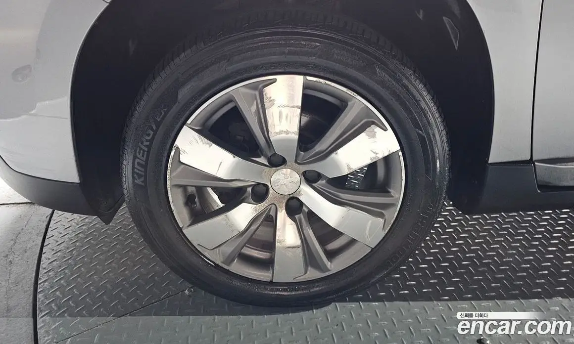 Peugeot 2008 2016 1.6 автомат (гидро), фото 5 Peugeot 2008 2016 1.6 автомат (гидро), фото 5