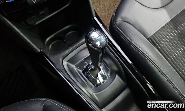 Peugeot 2008 2016 1.6 автомат (гидро), миниатюра 9 Peugeot 2008 2016 1.6 автомат (гидро), миниатюра 9