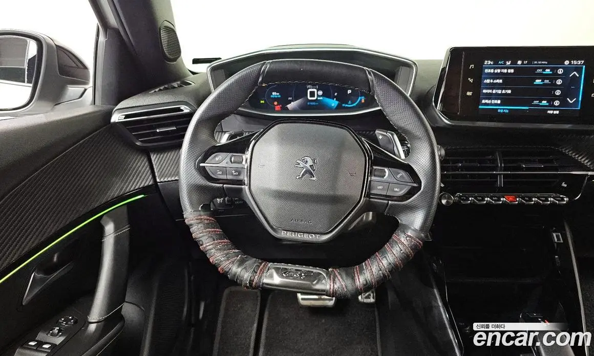 Peugeot 2008 2022 1.5 автомат (гидро), фото 12 Peugeot 2008 2022 1.5 автомат (гидро), фото 12