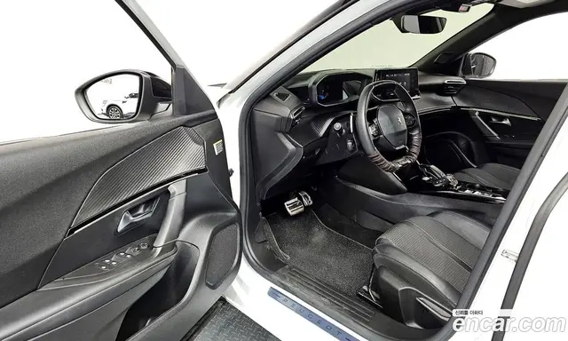 Peugeot 2008 2022 1.5 автомат (гидро), миниатюра 10 Peugeot 2008 2022 1.5 автомат (гидро), миниатюра 10