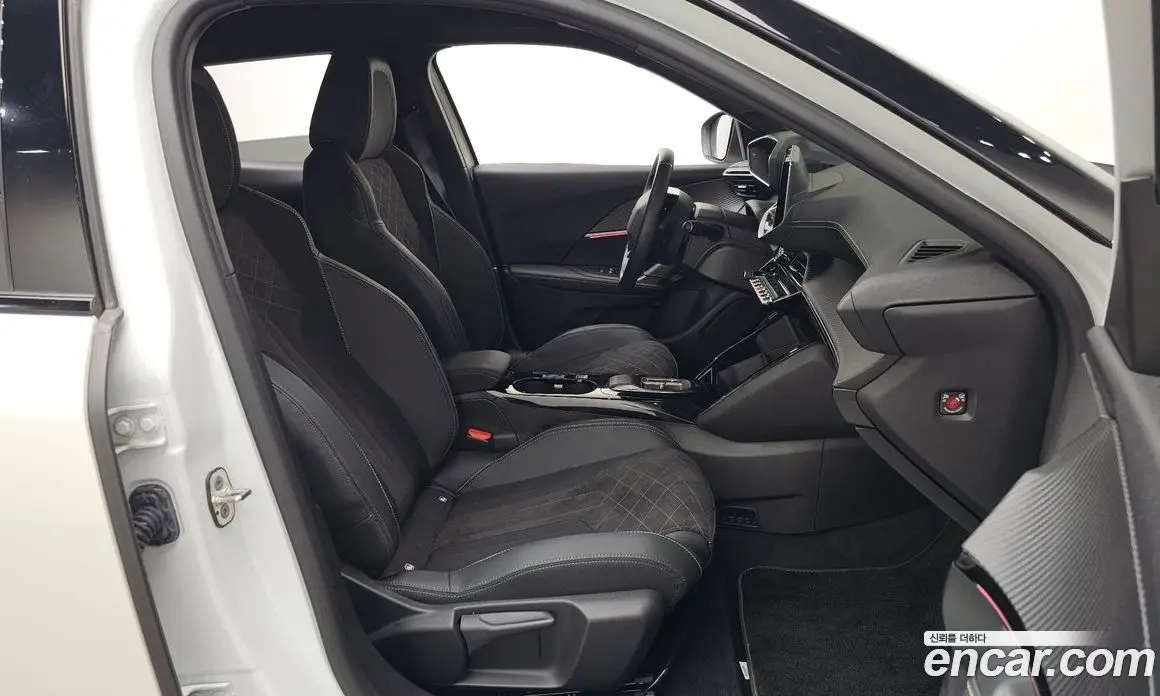 Peugeot 2008 2023 0.1 автомат (гидро), фото 16 Peugeot 2008 2023 0.1 автомат (гидро), фото 16