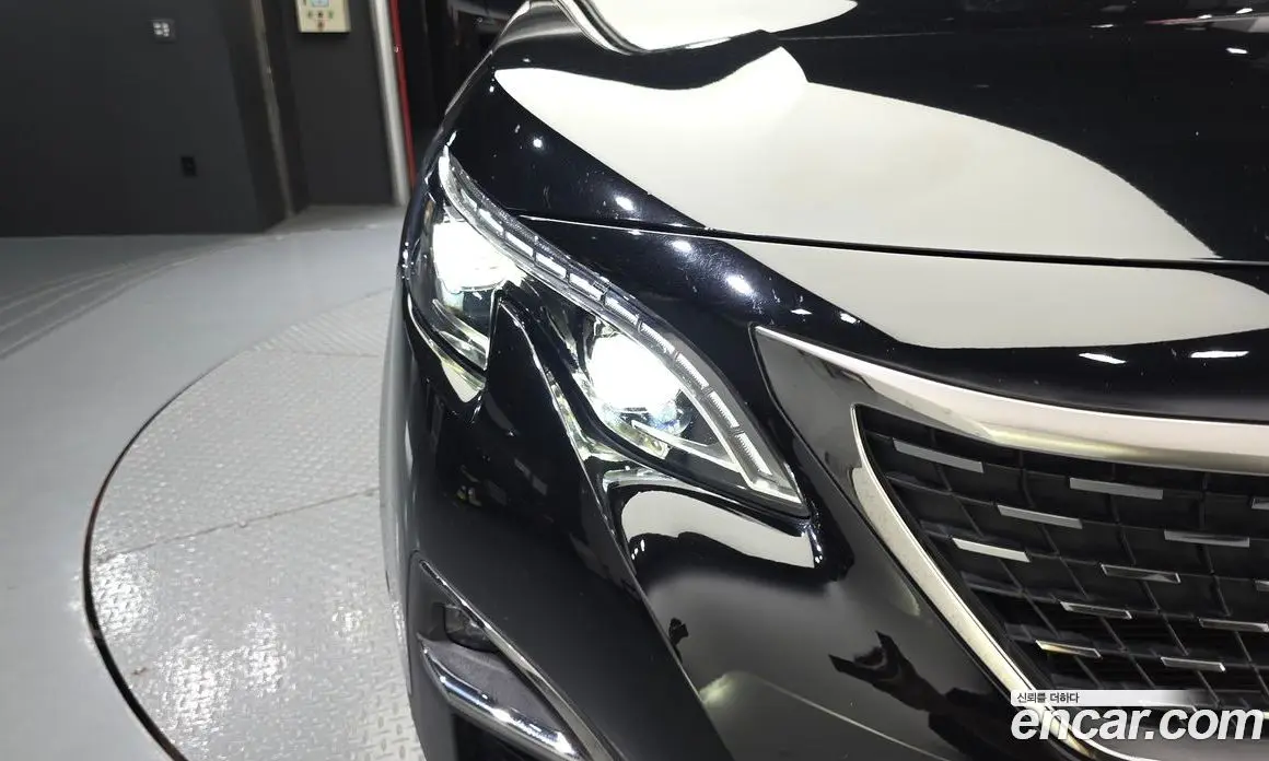 Peugeot 5008 2018 1.6 автомат (гидро), фото 8 Peugeot 5008 2018 1.6 автомат (гидро), фото 8