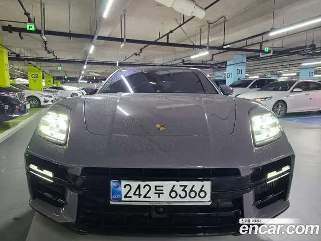Porsche Panamera 2025 2.9 автомат (гидро), миниатюра 1