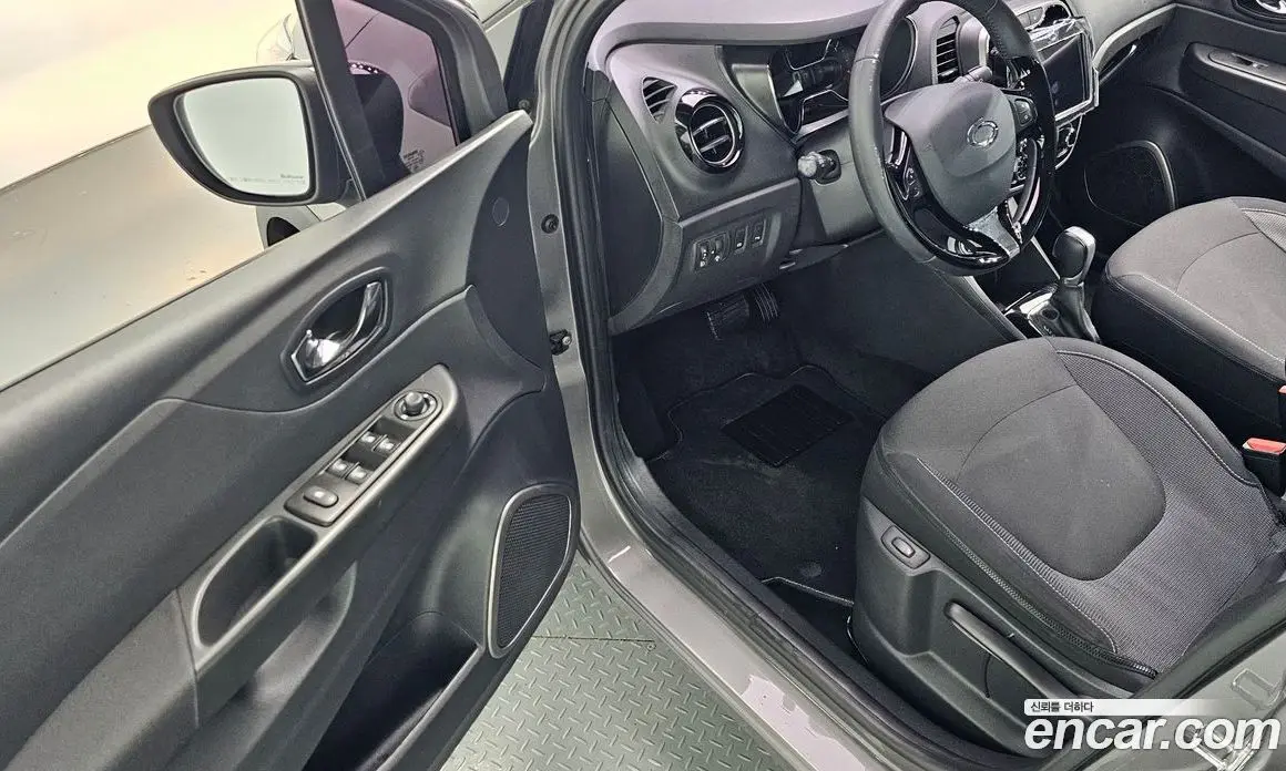 Renault (Samsung) QM3 2016 1.5 автомат (гидро), фото 13 Renault (Samsung) QM3 2016 1.5 автомат (гидро), фото 13