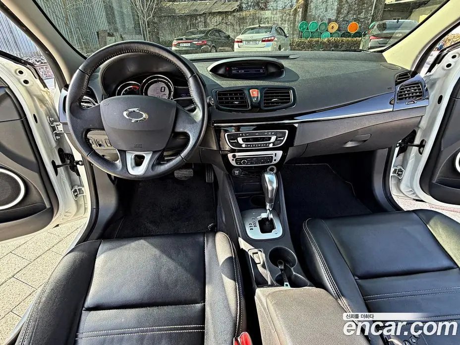 Renault (Samsung) SM3 2016 1.6 автомат (гидро), фото 5 Renault (Samsung) SM3 2016 1.6 автомат (гидро), фото 5