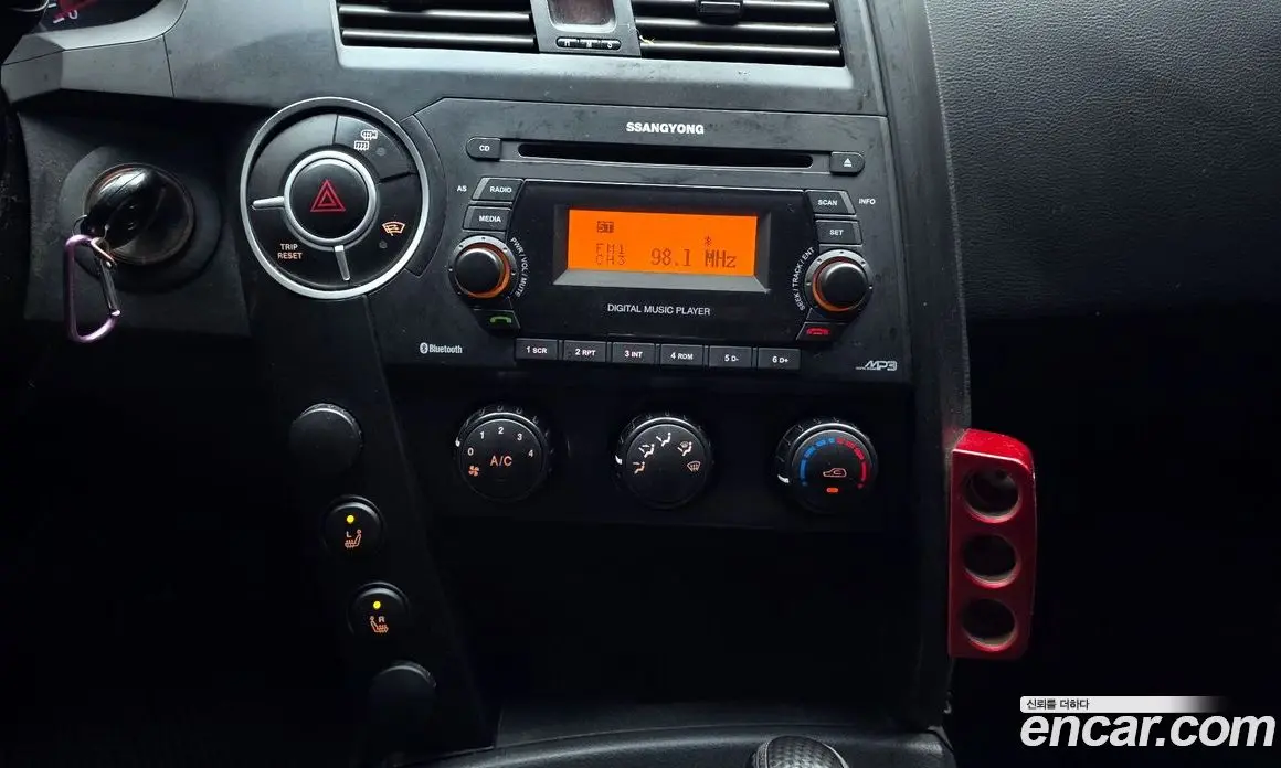 SsangYong Korando 2013 2.0 автомат (гидро), фото 14