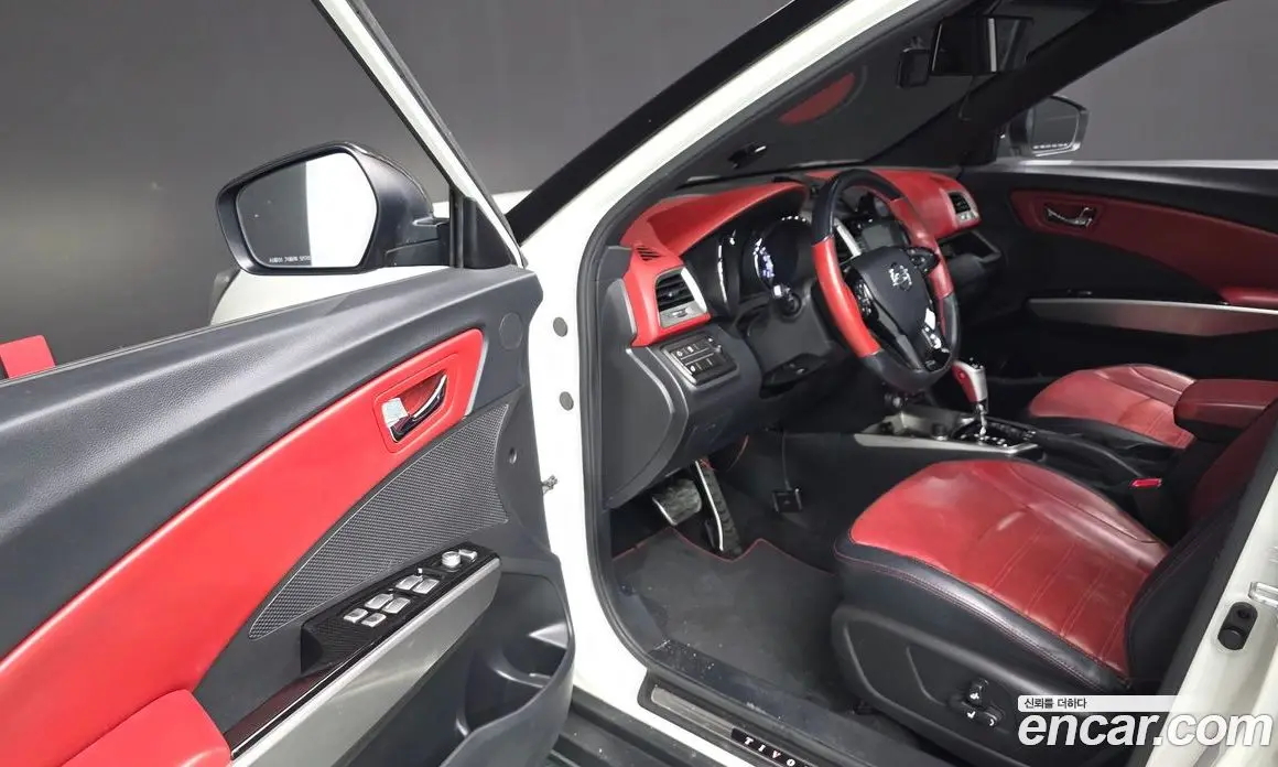 SsangYong TIBOLI 2016 1.6 автомат (гидро), фото 13