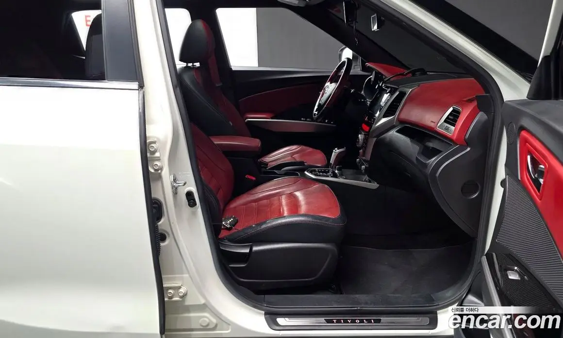 SsangYong TIBOLI 2016 1.6 автомат (гидро), фото 16