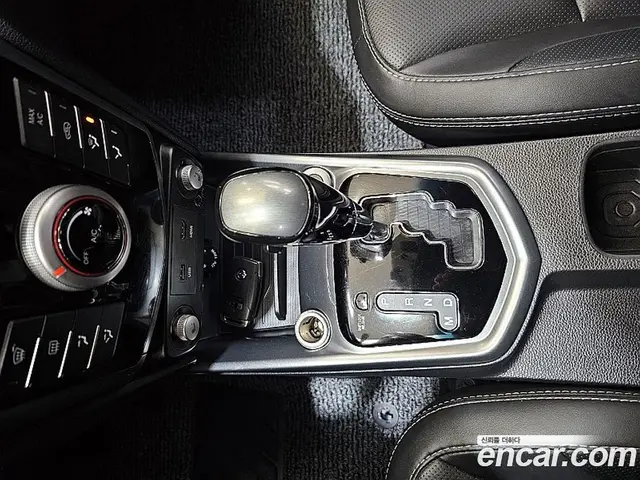 SsangYong TIBOLI 2017 1.6 автомат (гидро), миниатюра 12
