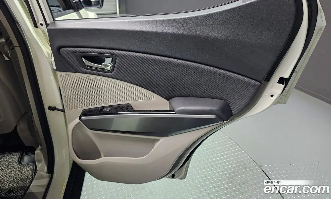 SsangYong TIBOLI 2019 1.5 автомат (гидро), фото 15