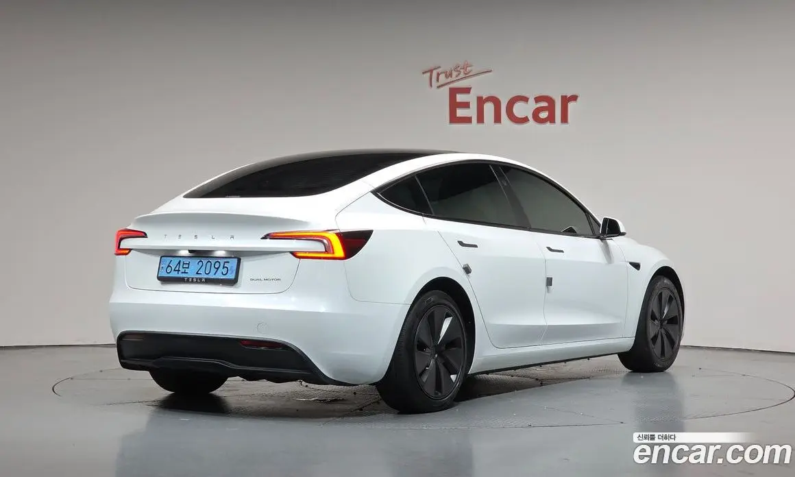 Tesla Model 3 2024 0.2 автомат (гидро), фото 1 Tesla Model 3 2024 0.2 автомат (гидро), фото 1